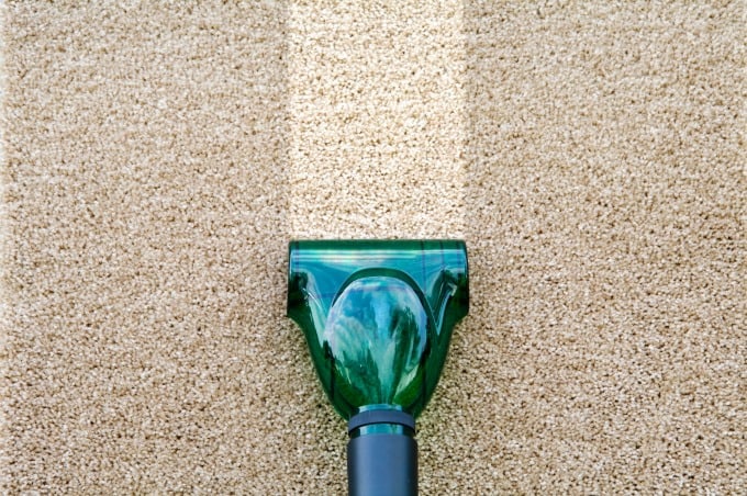How To Clean A Carpet Treat Stains At Home With Or Without Carpet Cleaner Real Homes